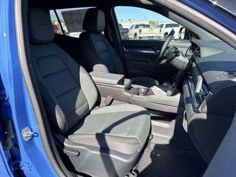 New 2026 GMC Terrain AT4 w/ LPO, Black Badging Package image 28