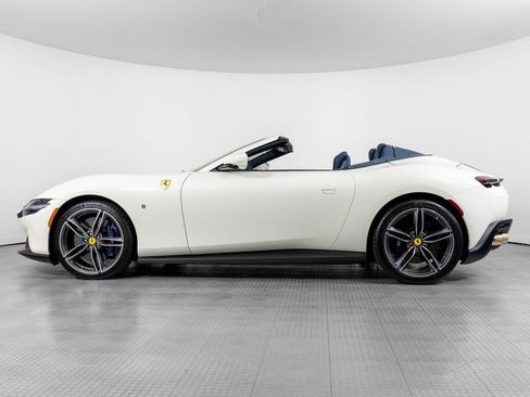Certified 2024 Ferrari Roma Spider RWD image 3