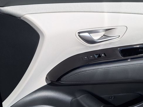 New 2026 Hyundai Tucson Limited image 27