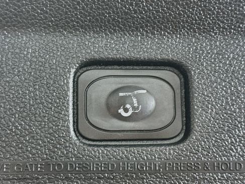 Used 2018 Ford Explorer Sport w/ Equipment Group 401A AWD/4WD image 32