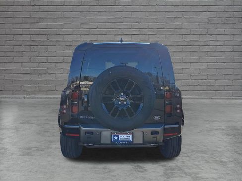 Used 2022 Land Rover Defender 90 X-Dynamic S AWD/4WD image 10