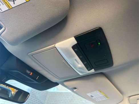 Certified 2024 Nissan Pathfinder SL image 33