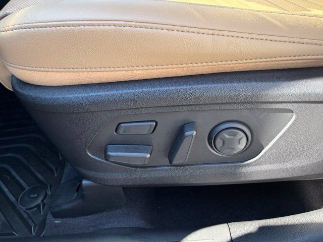 Used 2025 Kia Sorento SX Prestige w/ Olive Brown Leather Package AWD/4WD image 17