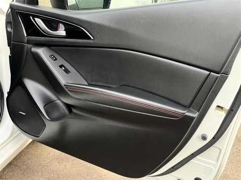 Used 2016 MAZDA MAZDA3 s Grand Touring image 20