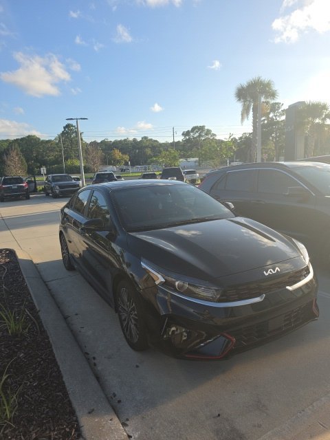 Used 2023 Kia Forte GT-Line w/ GT-Line Premium Package FWD image 2