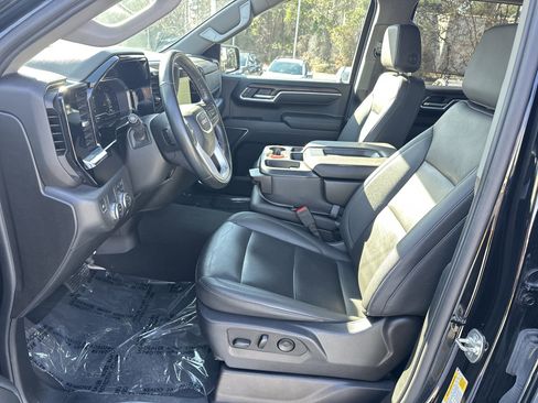 Used 2025 GMC Sierra 1500 SLT image 16