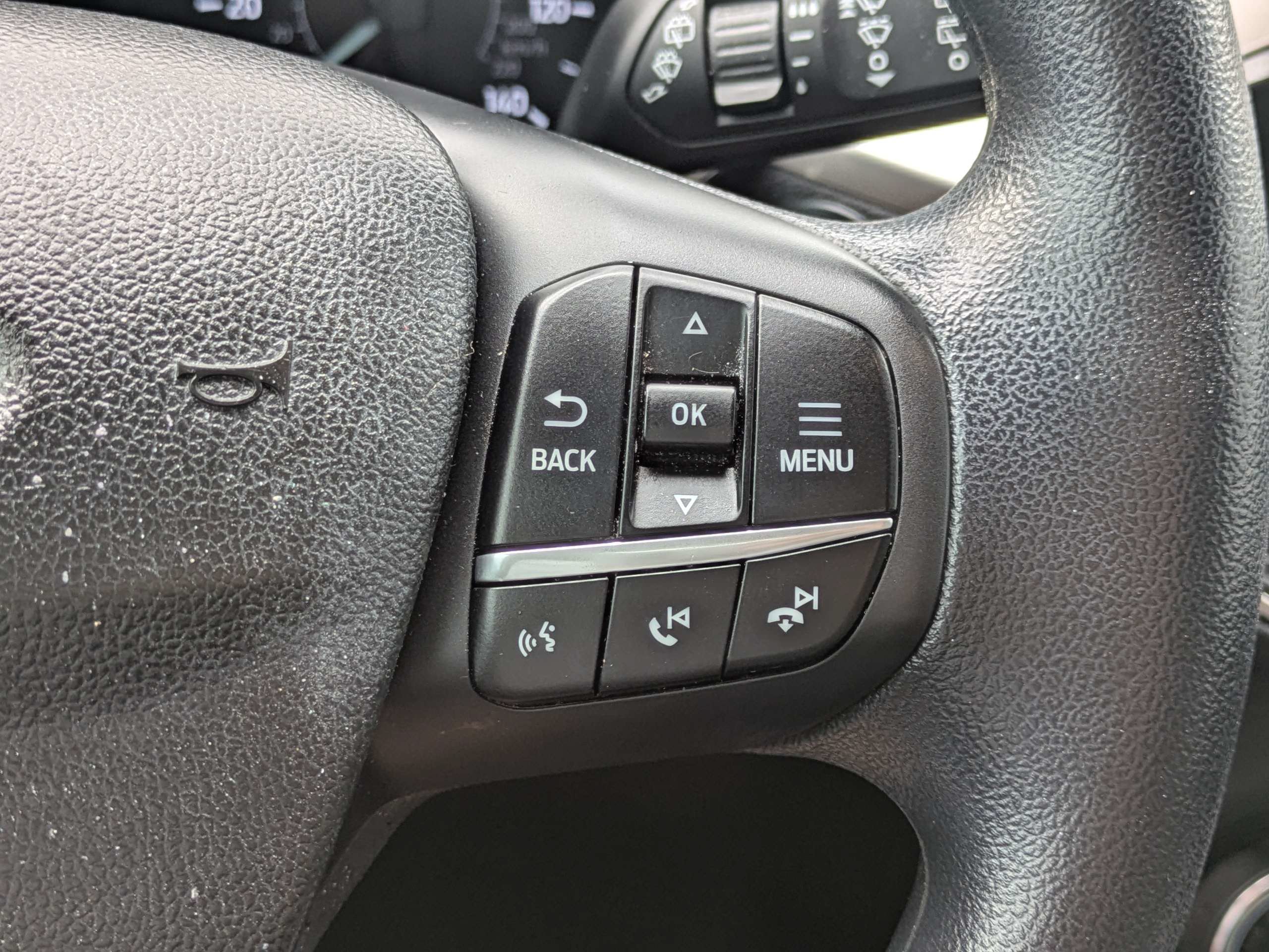 Used 2020 Ford Escape SE FWD image 21