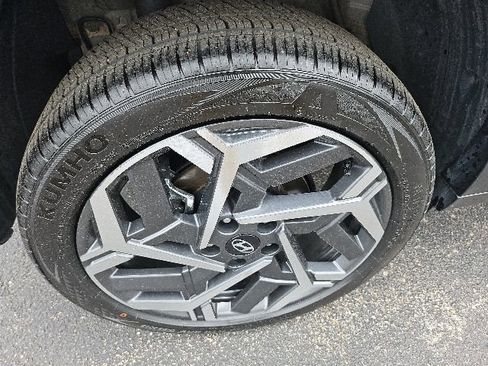 Certified 2026 Hyundai Kona SEL Premium AWD/4WD image 25