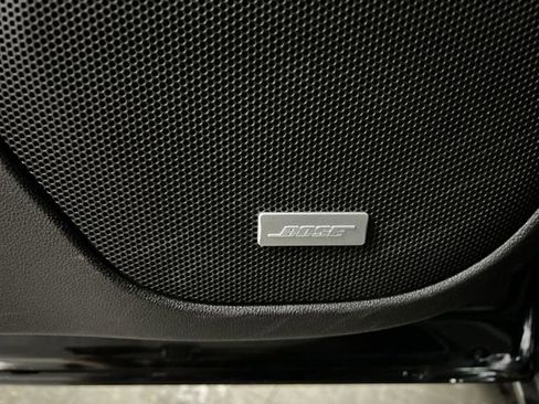 Certified 2023 GMC Acadia SLT image 25