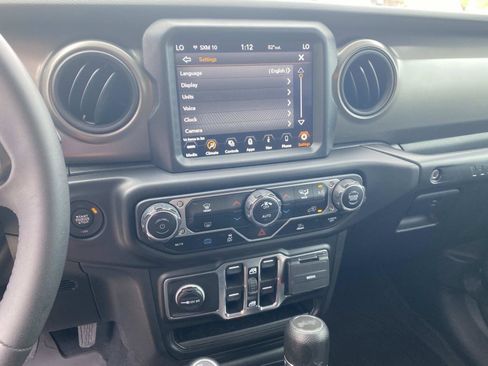Used 2023 Jeep Wrangler Unlimited w/ 8.4" Radio Group AWD/4WD image 28