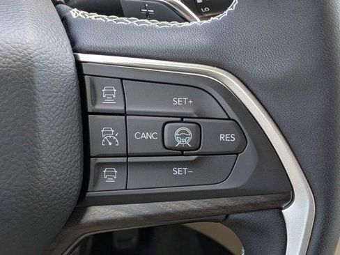 New 2026 Jeep Grand Cherokee Limited AWD/4WD image 26