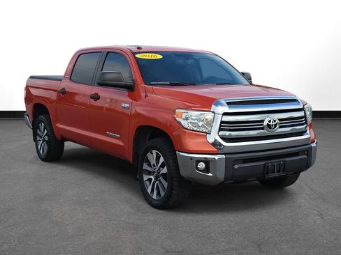 Used 2016 Toyota Tundra SR5 AWD/4WD image 3