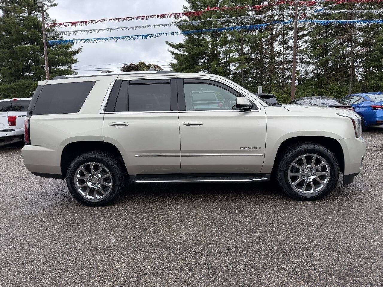 Used 2016 GMC Yukon Denali AWD/4WD image 4