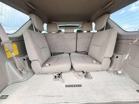 Used 2007 Toyota 4Runner SR5 AWD/4WD image 26