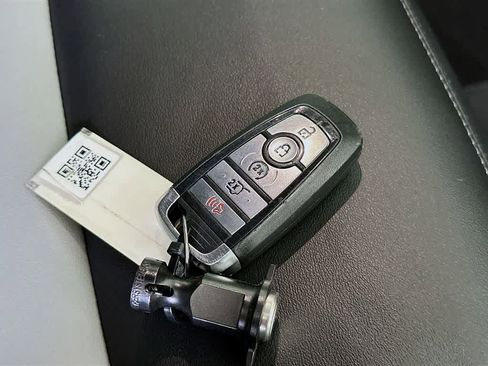 Certified 2022 Ford Explorer XLT w/ Equipment Group 202A image 22