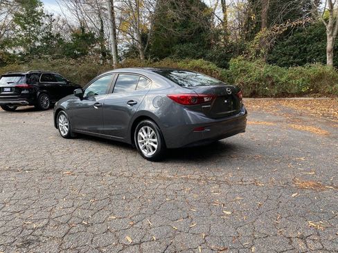 Used 2016 MAZDA MAZDA3 i Sport w/ Preferred Equipment Package image 8
