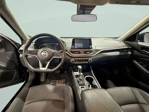 Used 2024 Nissan Altima 2.5 SV image 26