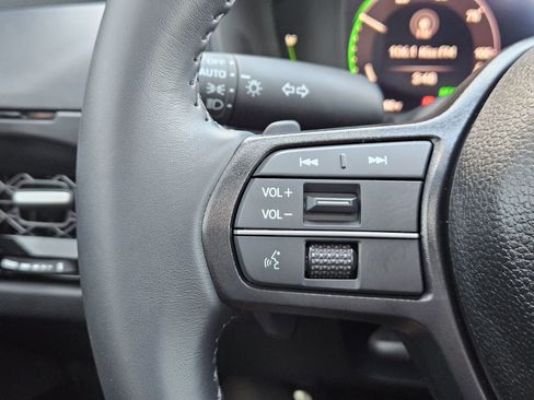 Used 2025 Honda Accord Sport image 24