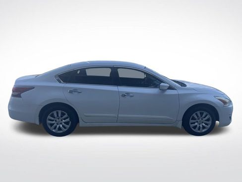 Used 2015 Nissan Altima 2.5 S w/ Power Driver Seat Package FWD image 9