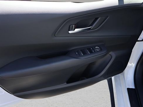 New 2026 Toyota Prius Plug-In Hybrid FWD image 10