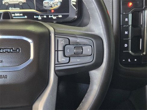 Used 2024 GMC Yukon XL Denali w/ Advanced Technology Package image 29