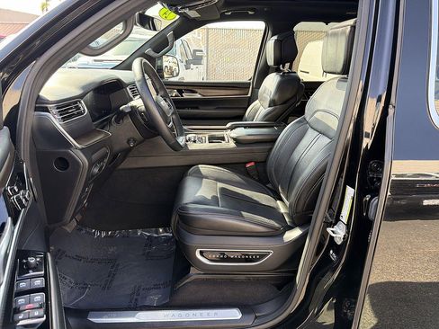 Used 2024 Jeep Grand Wagoneer L 4WD image 19