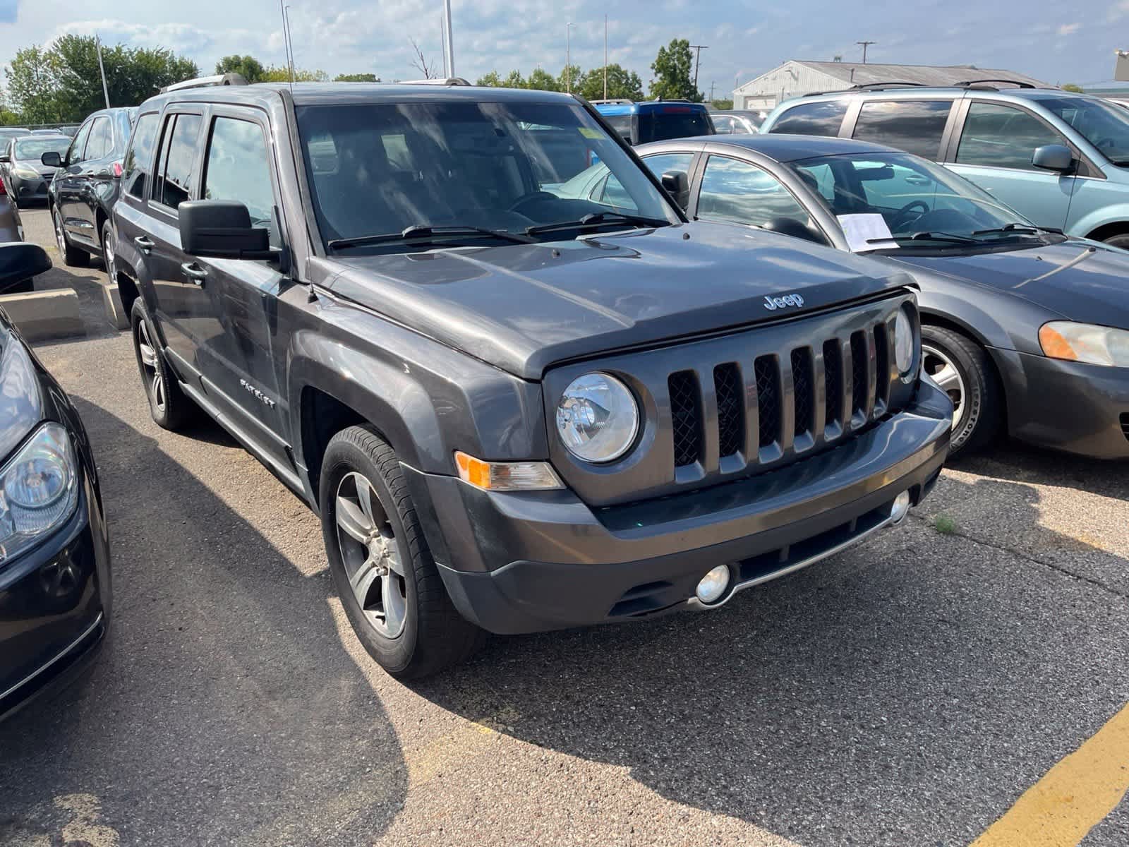 Used 2016 Jeep Patriot High Altitude FWD image 21