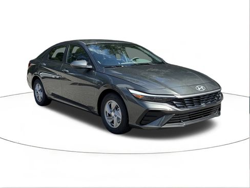 New 2026 Hyundai Elantra SE w/ Cargo Package image 1