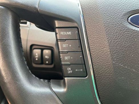 Used 2010 Ford Taurus SHO image 16