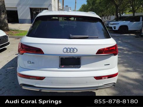 Certified 2023 Audi Q5 2.0T Premium w/ Convenience Package AWD/4WD image 5