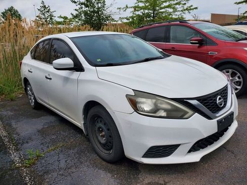 Used 2019 Nissan Sentra S FWD image 1