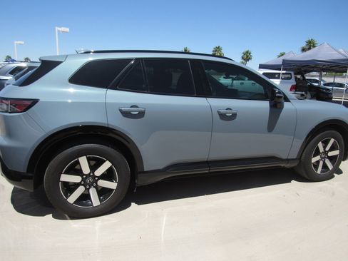Used 2025 Honda Prologue Touring image 3