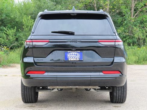 Certified 2026 Jeep Grand Cherokee Limited AWD/4WD image 5