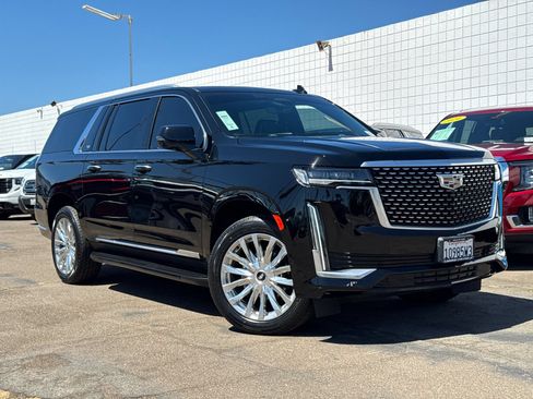 Used 2023 Cadillac Escalade ESV Premium Luxury w/ Performance Package AWD/4WD image 2