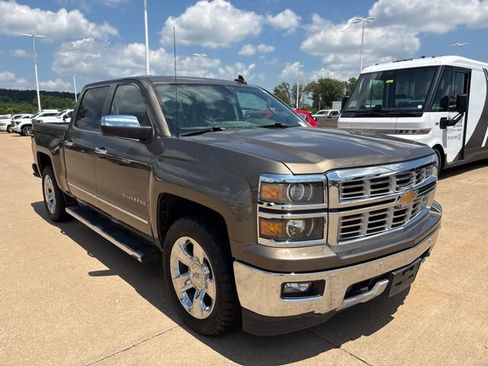 Used 2015 Chevrolet Silverado 1500 LTZ Z71 w/ LTZ Plus Package AWD/4WD image 1