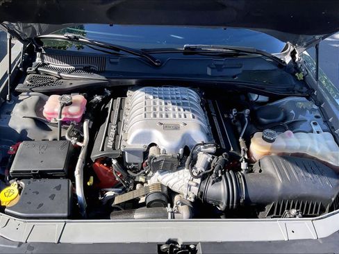 Used 2018 Dodge Challenger SRT Hellcat image 33