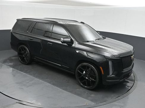 Used 2025 Cadillac Escalade Sport w/ Touring Package AWD/4WD image 32