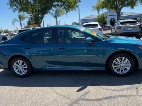 Used 2026 Toyota Camry LE w/ Convenience Package FWD image 8