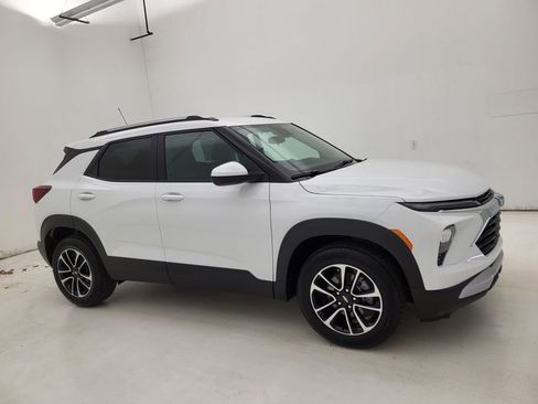 New 2026 Chevrolet TrailBlazer LT w/ Driver Confidence Package image 1