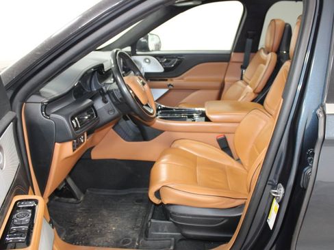 Used 2023 Lincoln Aviator Black Label Grand Touring image 18