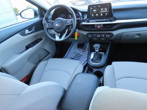 Used 2020 Kia Forte LXS image 14