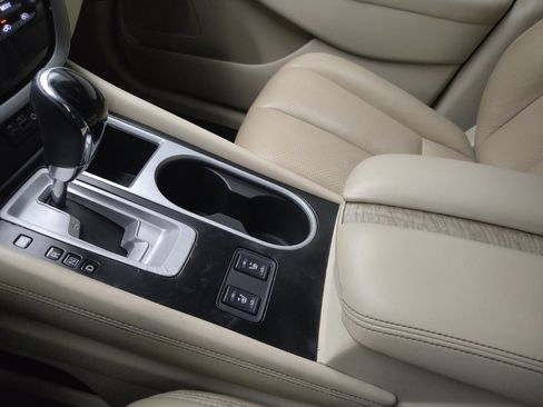 Used 2019 Nissan Murano SV w/ Premium Package FWD image 26