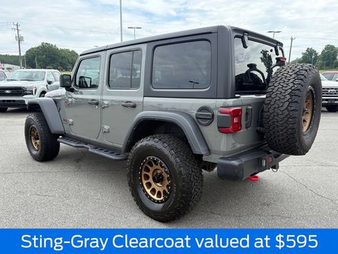 Used 2023 Jeep Wrangler Unlimited Rubicon w/ Cold Weather Group AWD/4WD image 6