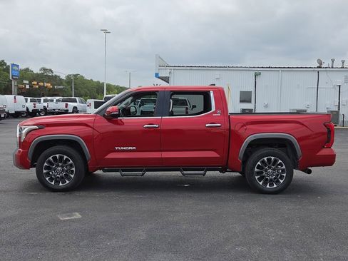 Used 2022 Toyota Tundra Limited w/ Power Package AWD/4WD image 3