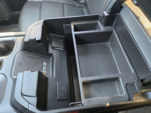 Used 2025 GMC Sierra 2500 Denali image 10