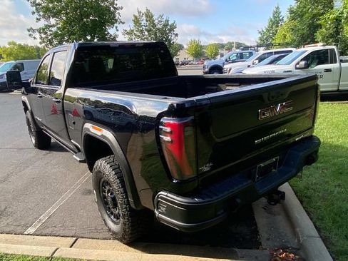Used 2024 GMC Sierra 2500 AT4X w/ AT4X AEV Edition AWD/4WD image 29