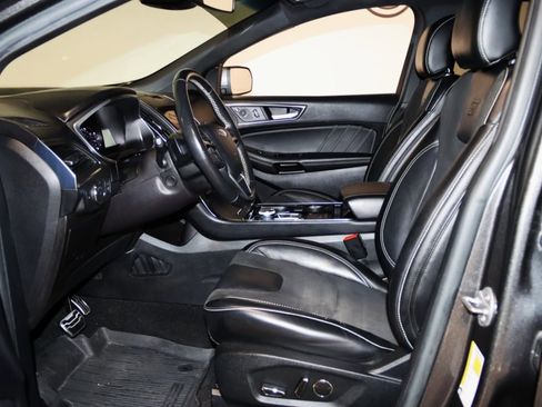 Used 2019 Ford Edge ST w/ Cold Weather Package image 31