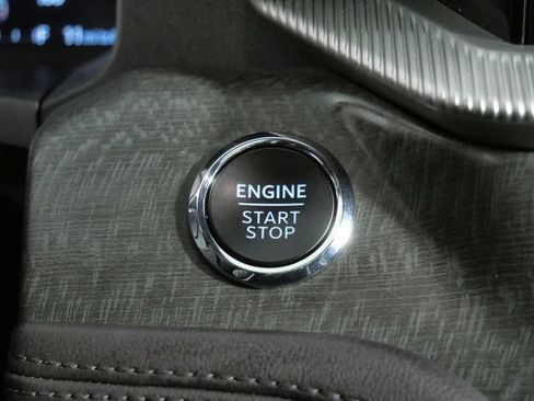 Certified 2025 Ford Explorer Platinum AWD/4WD image 23