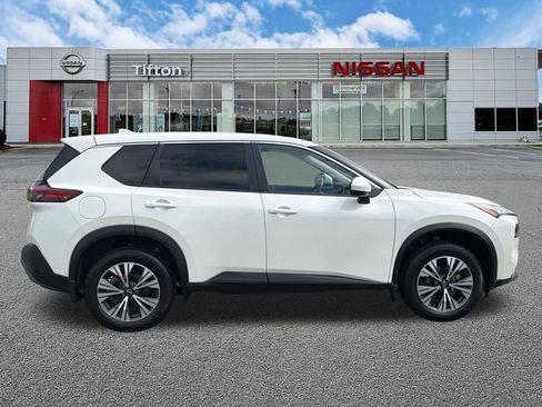 Used 2023 Nissan Rogue SV AWD/4WD image 8