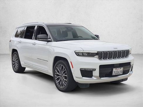 Used 2023 Jeep Grand Cherokee L Summit AWD/4WD image 3